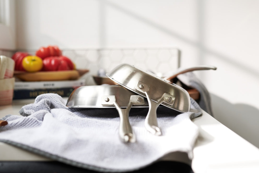 How to Clean Nonstick Cookware