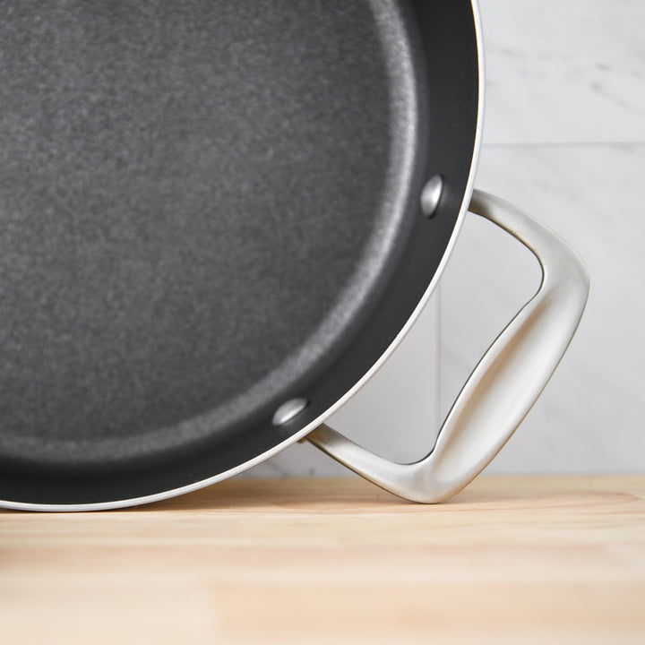 Inside look at the Nonstick Casserole Pan 12-inch#size_12-inch
