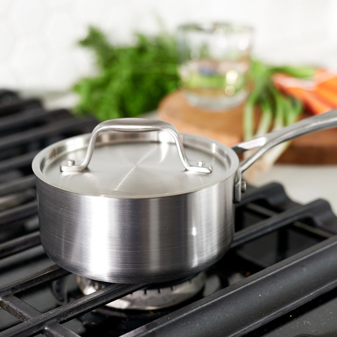 1-quart Covered Stainless Steel Saucepan